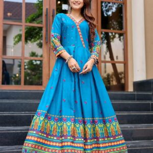 390 RAYON ANARKALI GOWN M